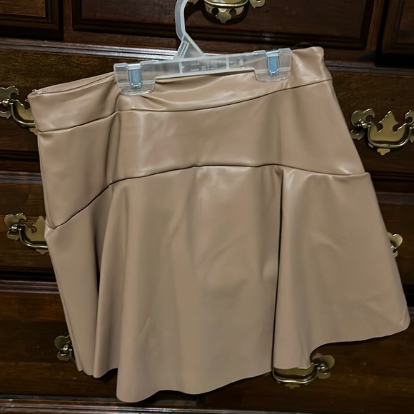 Fierce Love Camel Brown Leather Skort - Picture 2 of 5